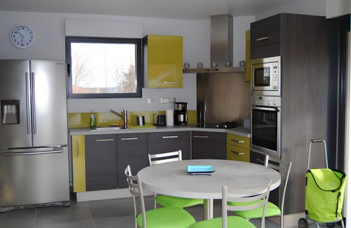 Manzat Casa | Gîte 'Des Taravelles' with private pool, private terrace, and Wi-Fi