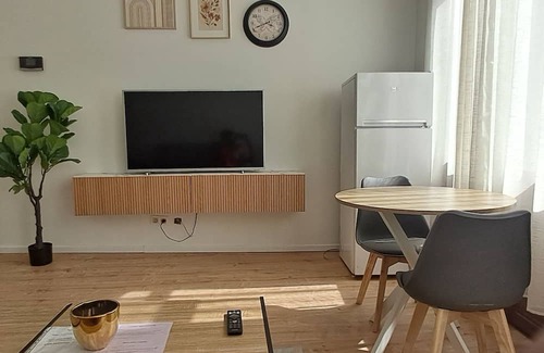 Saint-Laurent Apartamento | Apartment in quiet street