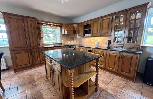 Donore Casa | Stone House, Boyne Valley Views nSleeps 10, 5 Bedroom 30 mins to Dublin airport