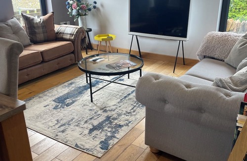 Stromness Casa | Switha- 3 bed home in Orkney, Scotland with hot tub and outstanding sea views