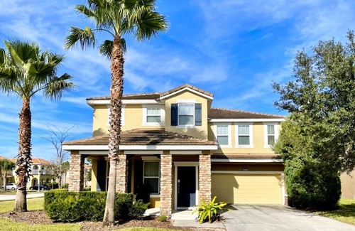 Loughman Casa | Relaxing 7 Bed Pool Home with Game Room-4204OD