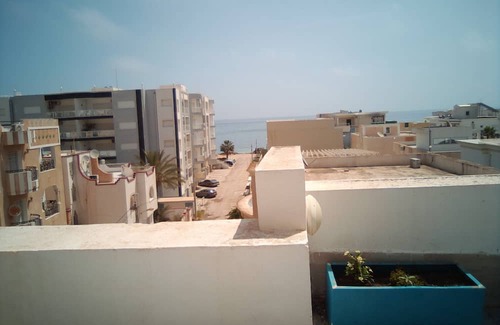 Hamma Apartamento | Studio with double terrace 70m2 sea view 100m from the beach very pleasant