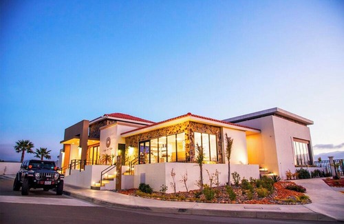 Playas de Rosarito Villa | Villa Sunset, 2 bedroms, 2 bathrooms, swimming pool, jacuzzi