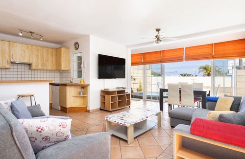 Palm-Mar Casa | Estupenda casa de vacaciones con piscina privada, WIFI, A/C, TV, terraza y aparcamiento
