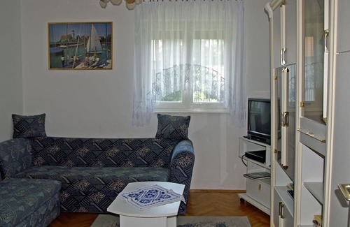 Balatonkeresztur Casa | Maravillosa casa de vacaciones para 5 personas con A/C, TV, terraza y aparcamiento