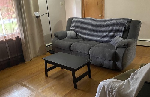 Westmont Casa | Whole home in quiet, safe neighborhood minutes from Johnstown
