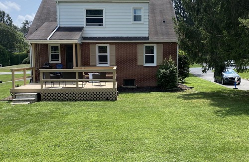 Westmont Casa | Whole home in quiet, safe neighborhood minutes from Johnstown