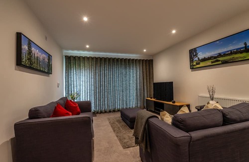 York Casa | Garden View - sleeps 6 guests in 2 bedrooms
