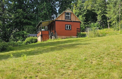 Kaslo Cabaña | The Cottage at Paradise Hills