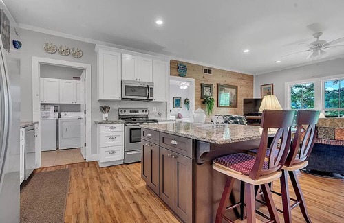 Double Springs Casa | Amazing, Lake Front Home With Boat Dock