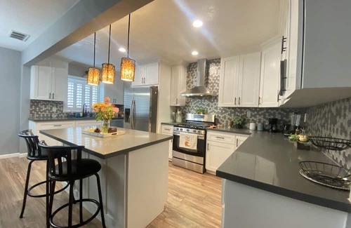 Baldwin Park Casa | " Beautiful Pool Home"