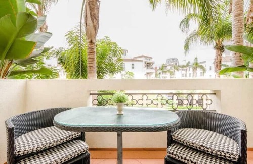 Westwood Apartamento | Penthouse Fountain View 2 Bed 2 Bath Apartment G19