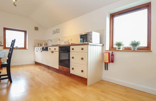 Coverack Casa | LITTLE FERNLEIGH, family friendly, with a garden in Coverack
