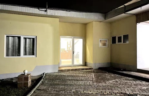 Sekondi-Takoradi Casa | Cozy House at Beach Road Takoradi. Minute to Beach!