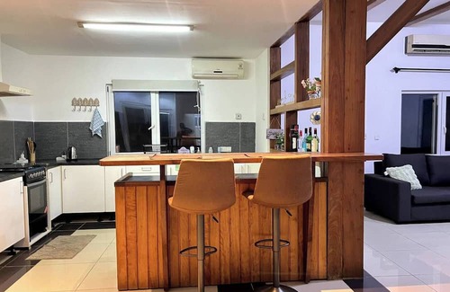 Sekondi-Takoradi Casa | Cozy House at Beach Road Takoradi. Minute to Beach!