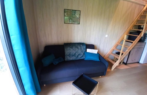 Montboillon Chalet De Esquí | Chalet in the countryside, in the heart of a wooded garden.