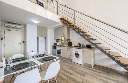Simancas Apartamento | Duplex lujoso en barrio tranquilo