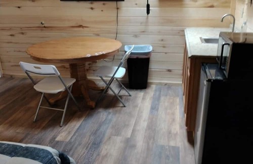 Fillmore Cabina | Cozy pet and family friendly cabin in Fillmore