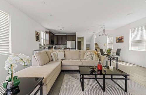 Tesuque At Gila Springs Casa | 3 Bedrooms 3 Baths New Build House In Chandler W/Community Pool & Hot Tub