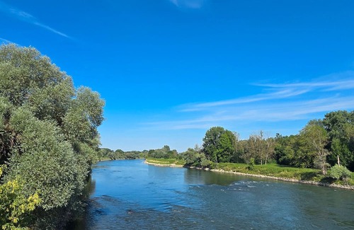 Vohburg an der Donau Casa | Holiday Home 'Donauliebe' with Private Terrace and Private Garden