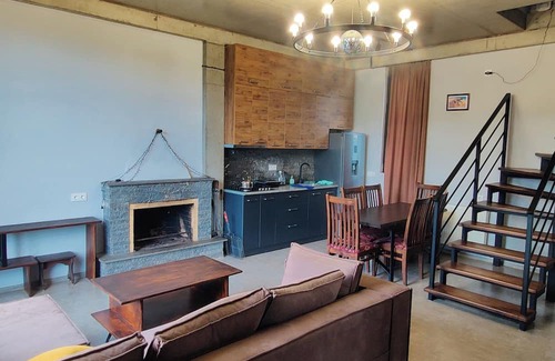 Mtskheta Casa | Spacious 4-bedroom house in charming Mukhatgverdi with WiFi