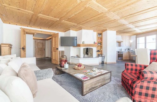 St. Moritz Apartamento | Attico Lusso 3 Camere, Vista Lago, Parking