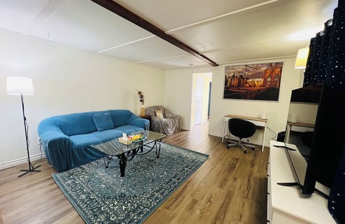 Hinton Casa | Cozy 2BR Mobile Home near Jasper NP | King Bed