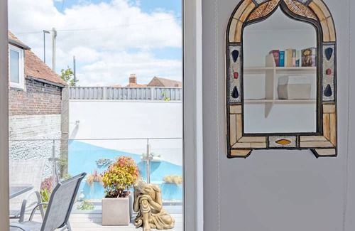 Emsworth Cabaña | Mill Pond House - Sleeps 8 guests in 4 bedrooms
