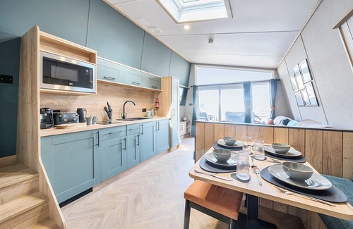 Great Billing Cabaña | CELESTIAL SKYLIGHT - BILLING AQUADROME in Billing Aquadrome Holiday Park