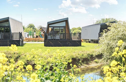 Great Billing Cabaña | CELESTIAL SKYLIGHT - BILLING AQUADROME in Billing Aquadrome Holiday Park