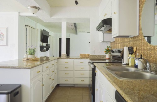 Montgomery Casa | Gorgeous 10 Acre Farmhouse + Lake Conroe Area + Private Pond