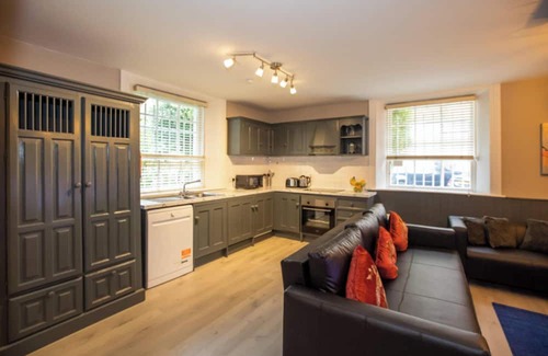 Ballsbridge Apartamento | Ballsbridge 3 Bedroom Apartment With Parking