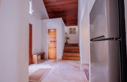 San Pedro Casa | Wake Up in Paradise- Luxe Beachfront Living with Stunning Ocean Views