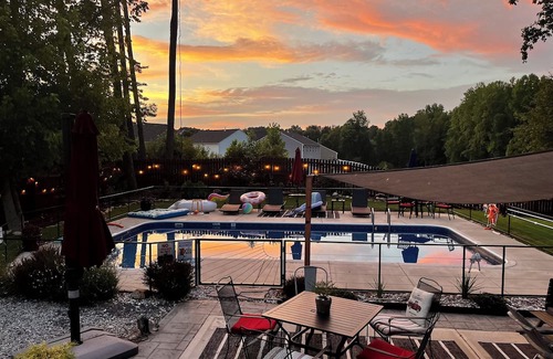 Garner Apartamento | The Oasis! Close to downtown Raleigh & Coastal Credit Union at Walnut Creek