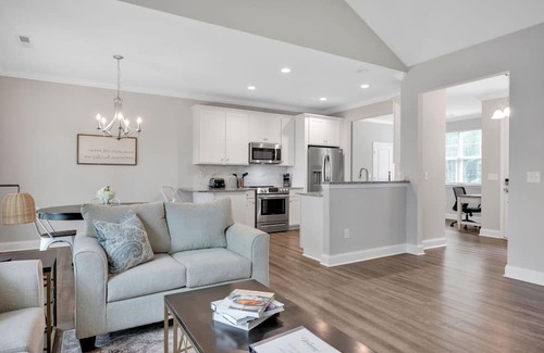 Westport Casa | Quiet 3BR Retreat near LKN
