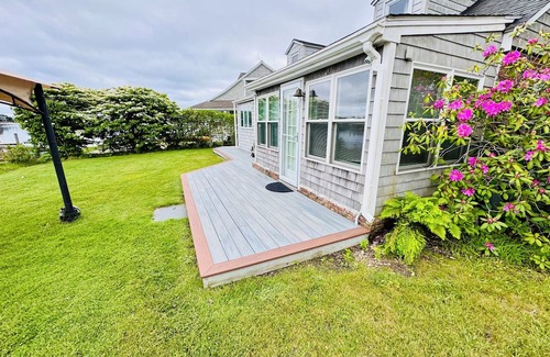 Kenyon Casa | Serene Fully Remodeled Waterfront Cottage with Brand New Dock & Great Views!