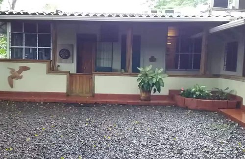 Playa Agujas Casa | Beachfront, 6bd, Pool, Maid, Cook, SUV's, 7 Kayaks