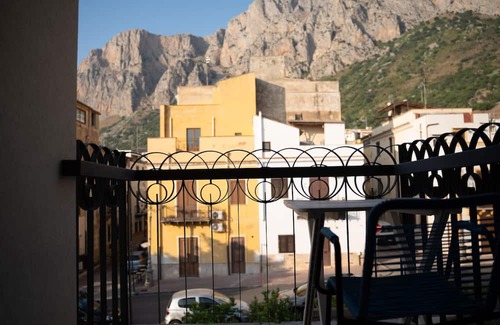 Cinisi Casa | COZY ROOMS 5 MINUTES FROM THE SEA
