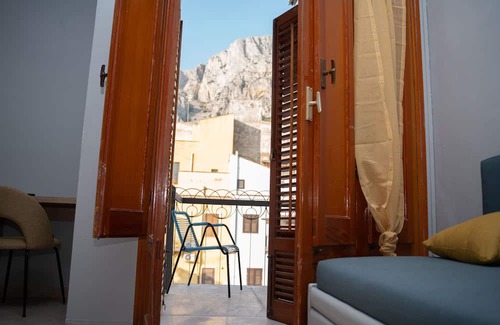 Cinisi Casa | COZY ROOMS 5 MINUTES FROM THE SEA