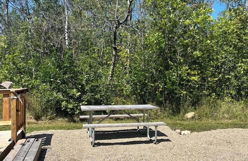 Miller Lake Casa | Deer Crossing Glamping Tent