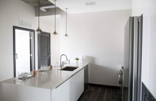 West Loop Apartamento | West Loop Oasis