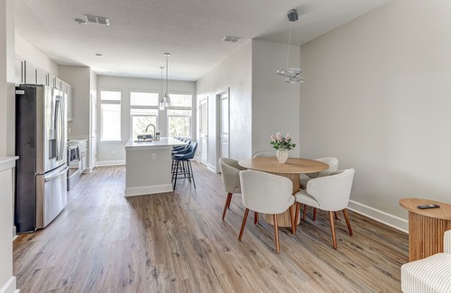 Tampa Casa | Stylish Midtown 3 Bedroom 4 Bathroom Pvt Garage, Family & Group Ready