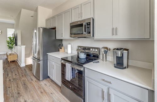 Tampa Casa | Stylish Midtown 3 Bedroom 4 Bathroom Pvt Garage, Family & Group Ready