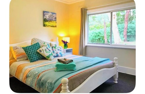 Kiama Otro | Beautiful renovated pet friendly farmhouse in the rolling green hills of Kiama