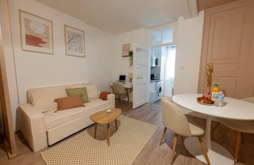 Romilly-sur-Seine Apartamento | Magnificent renovated Studio downtown 3pers wifi