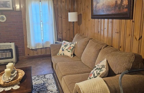 Mountain Rest Casa | Charming 3-bedroom house in peaceful Mountain Rest with AC, WiFi