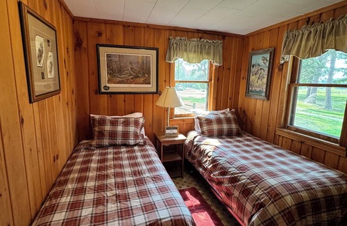 Remer Cabina | Spacious lodge with cabins in charming Remer/Longville with WiFi, AC