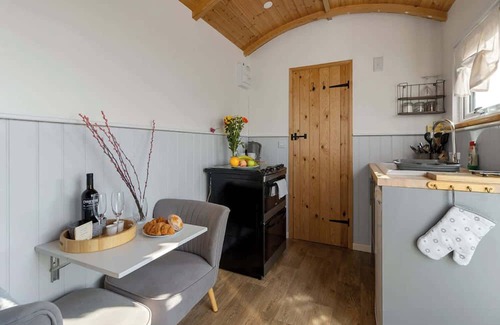 East Portlemouth Apartamento | Orchard Hut - Camping Available with onsite Beauty Spa