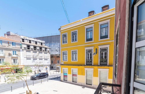 Misericordia Apartamento | Spacious & Stylish 4BR Retreat in the Heart of Lisbon