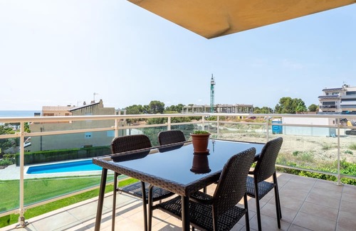 Costa Dorada Apartamento | Penthouse with terrace and pool 100m beach